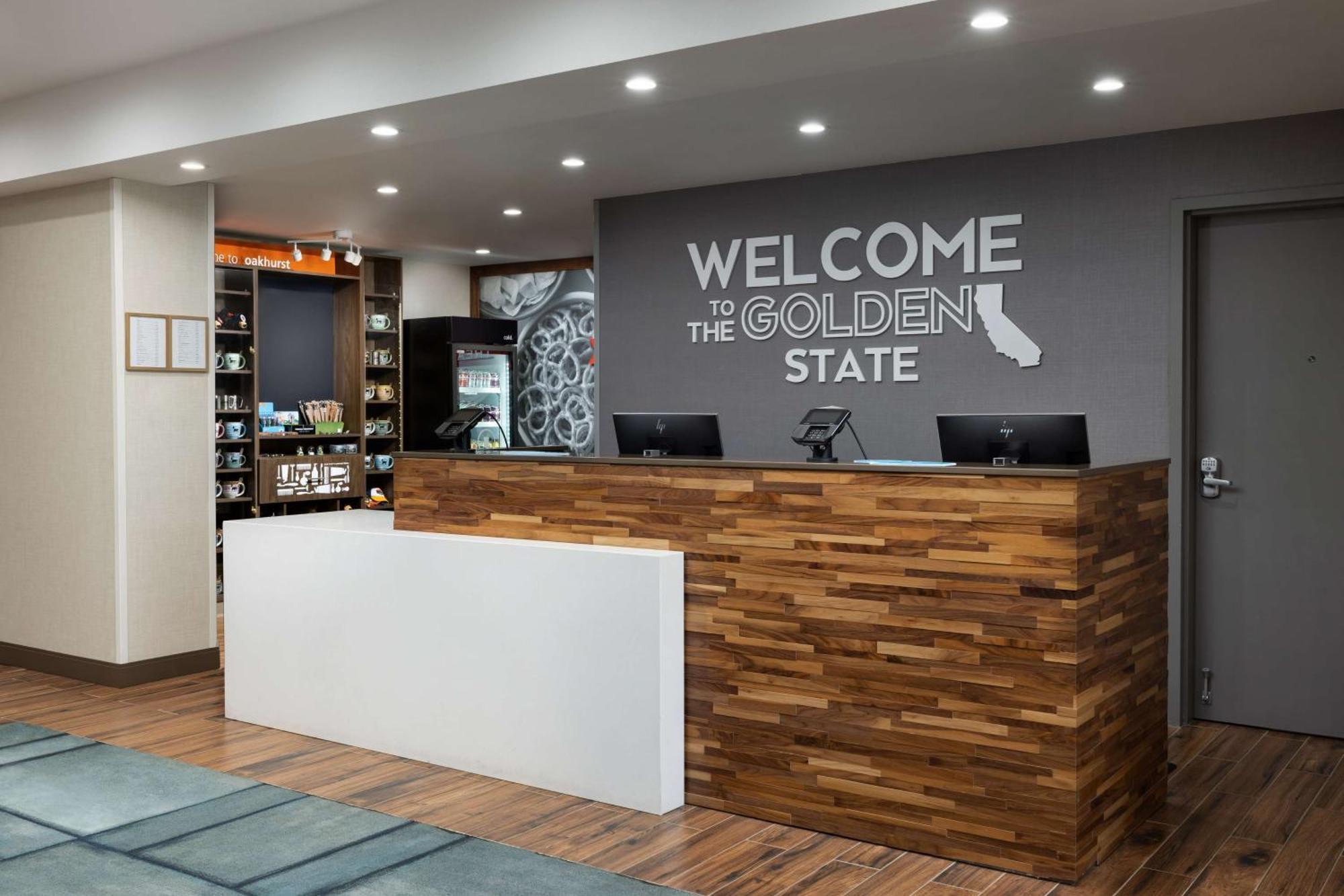 Hampton Inn Oakhurst-Yosemite Bagian luar foto